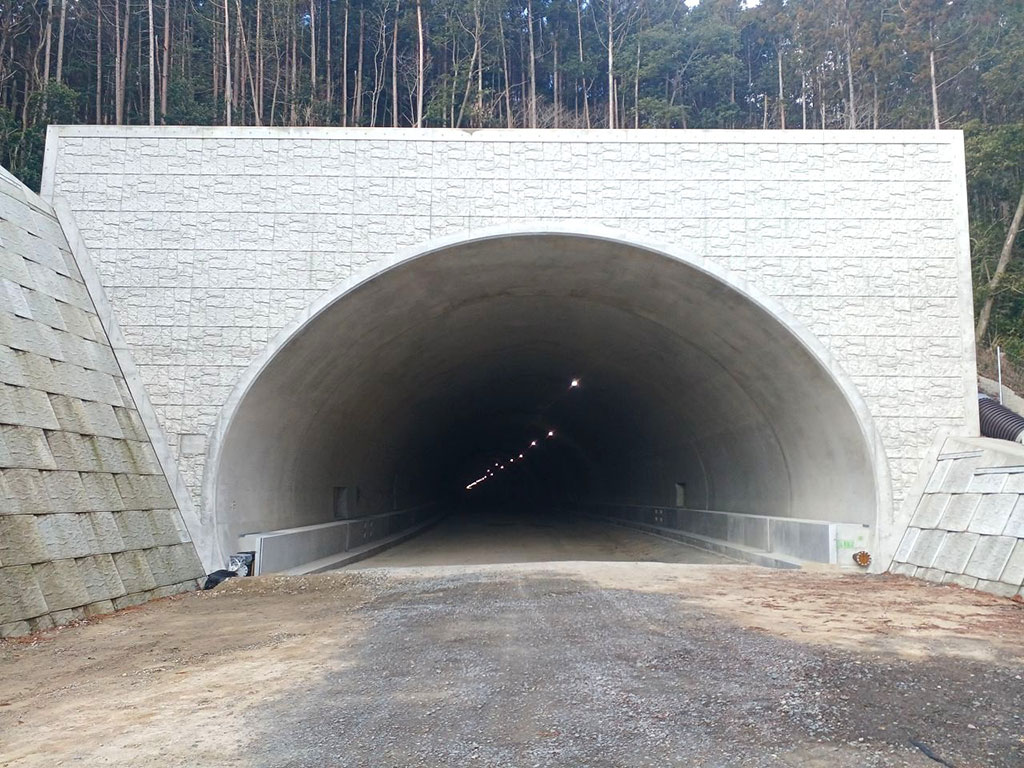 長崎４９７号松浦１号トンネル監査路設置（その２）工事